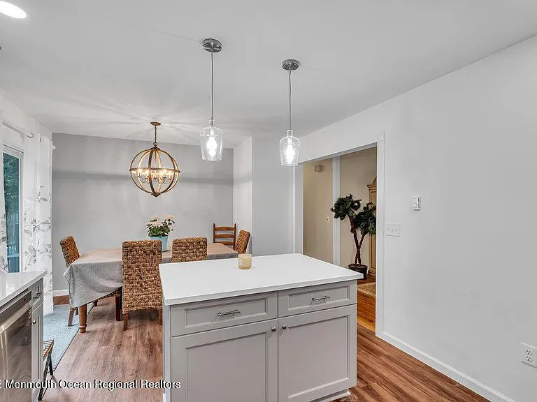 1817 11th Ave — Photo 7