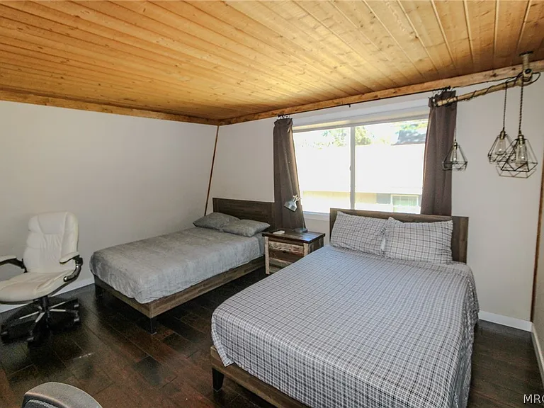913 W Aeroplane Blvd — Photo 26
