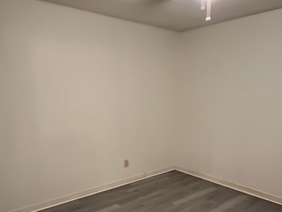 2nd image of 1705 Pershing St