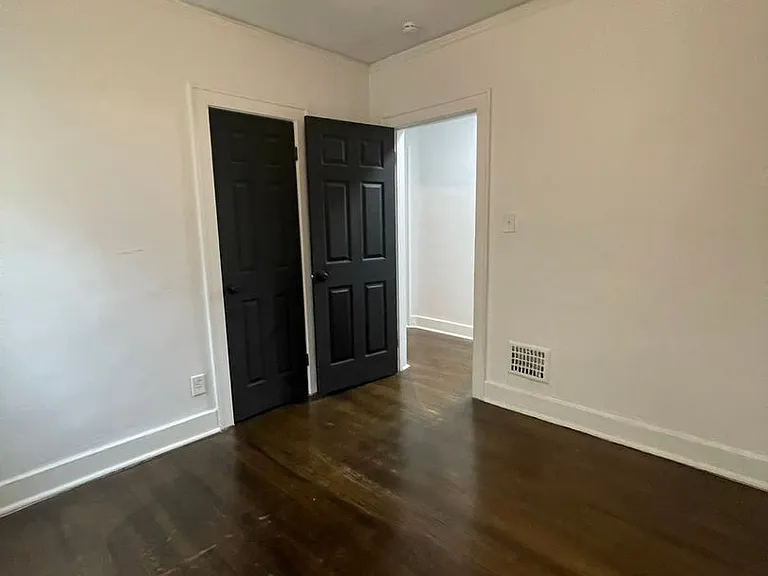 2696 Pasadena St — Photo 9