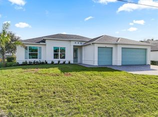 1307 SW 28th Terrace Cpe, Coral, FL 33914