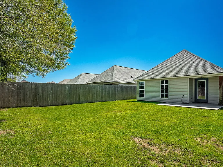 319 Harvest Ln — Photo 17