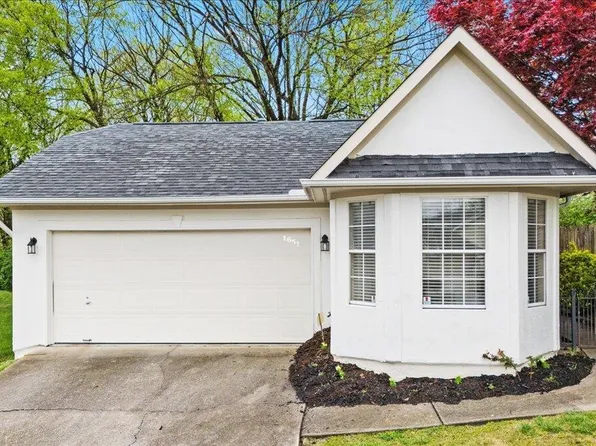 1651 Chenoweth Cir, Knoxville, TN 37909