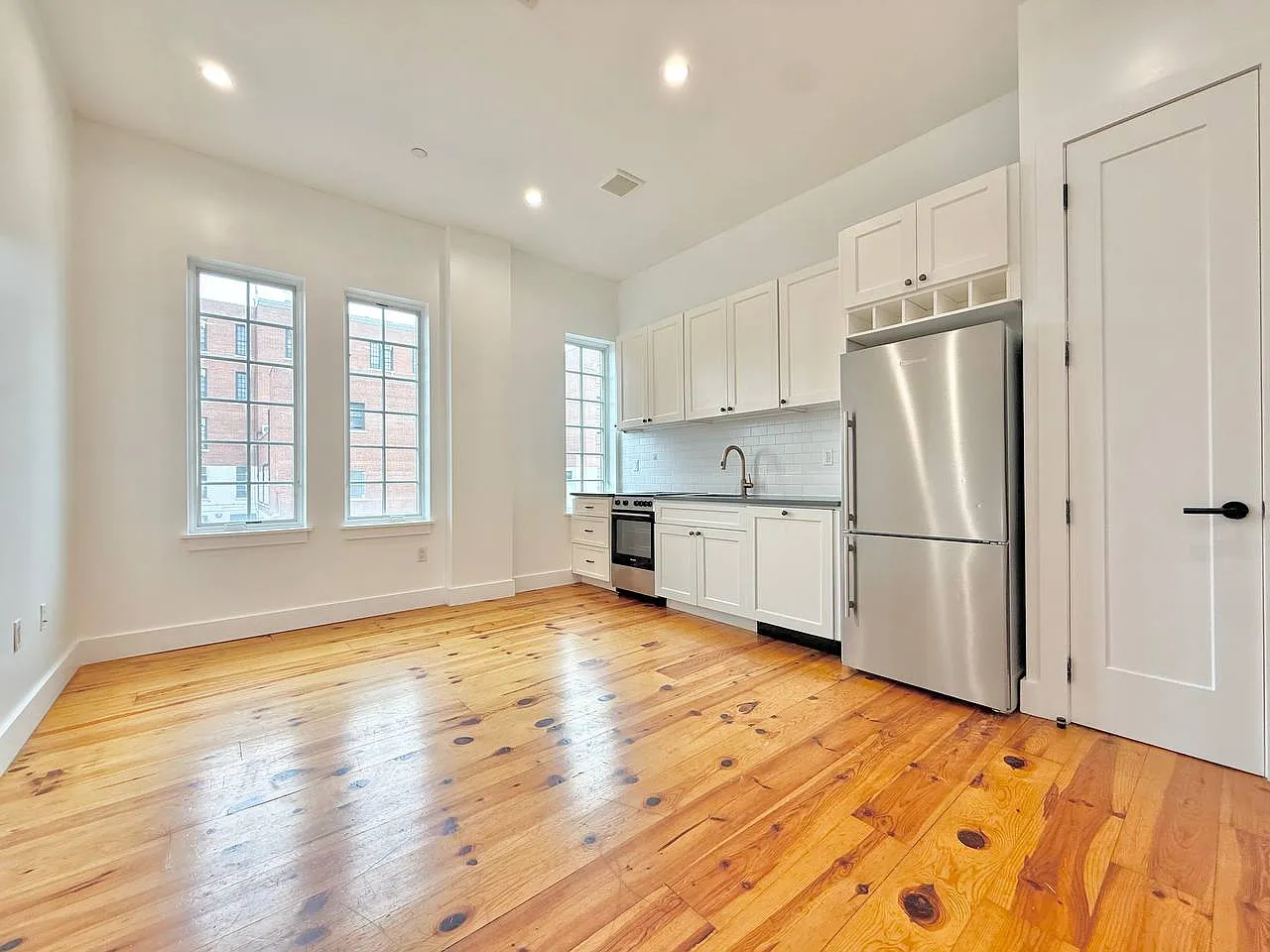 105 Jackson Street — Photo 1