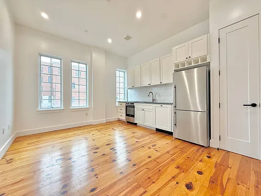 Kitchen, photo 1