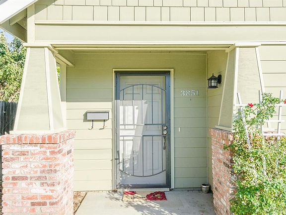4th image of 3851 36th St