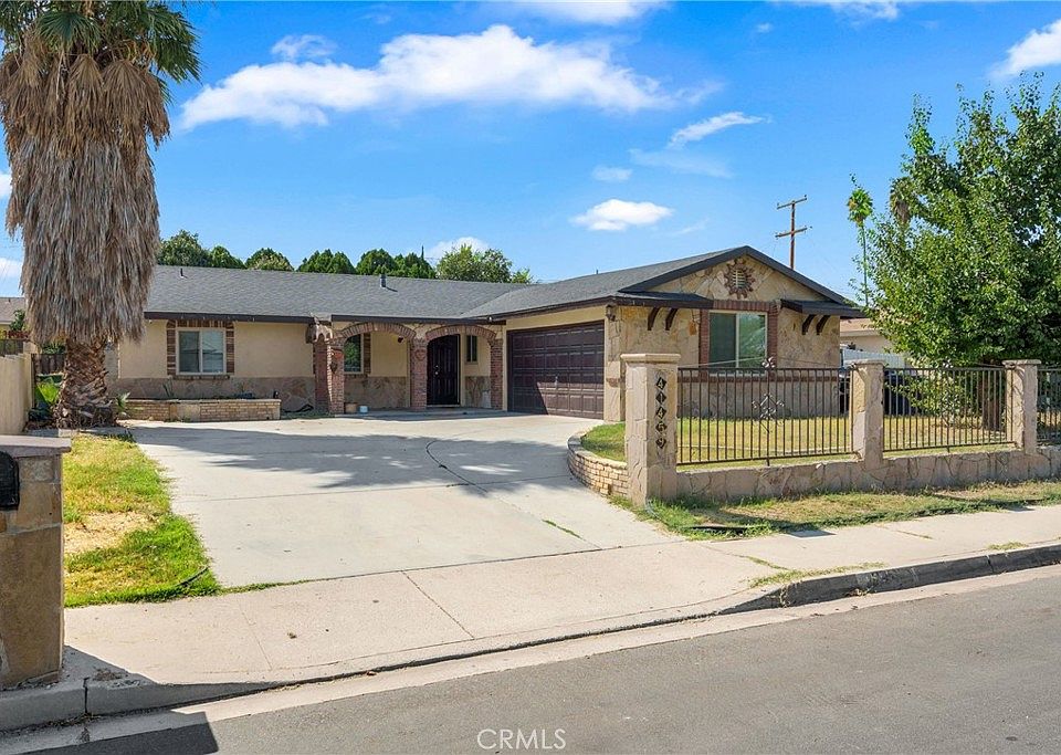 1st image of 41459 Merriwood Dr