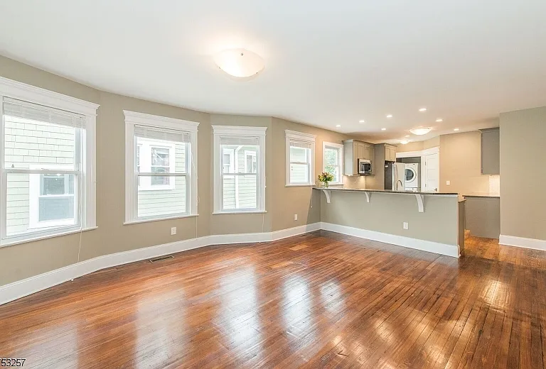 34 N Willow St #2 — Photo 3