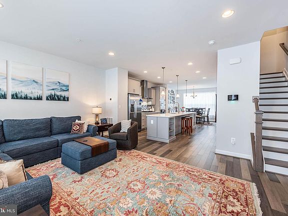 3rd image of 615 Skiff Way