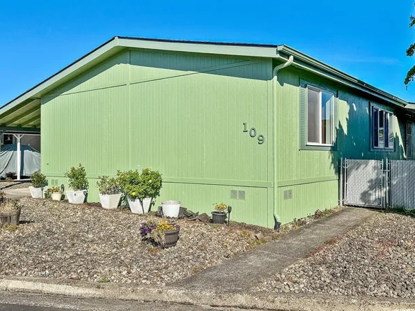 109 Blue Heron Dr, Longview, WA 98632