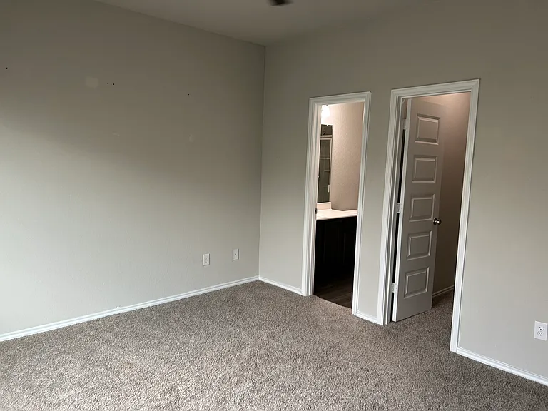 2435 Dry Moss Way — Photo 9