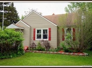 25 Campwood Ct, Cheektowaga, NY 14215