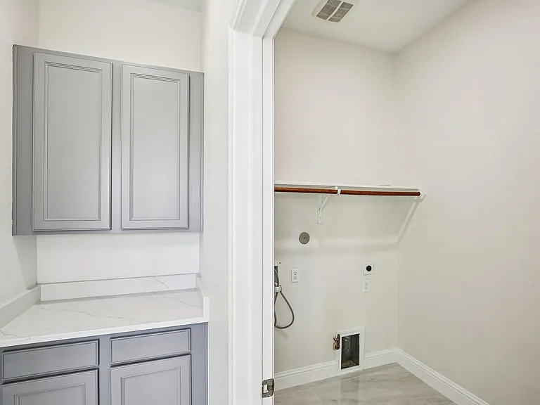 1123 Penny Worth Dr — Photo 13