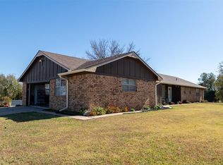 109 Tanglewood Dr, Pauls Valley, OK 73075