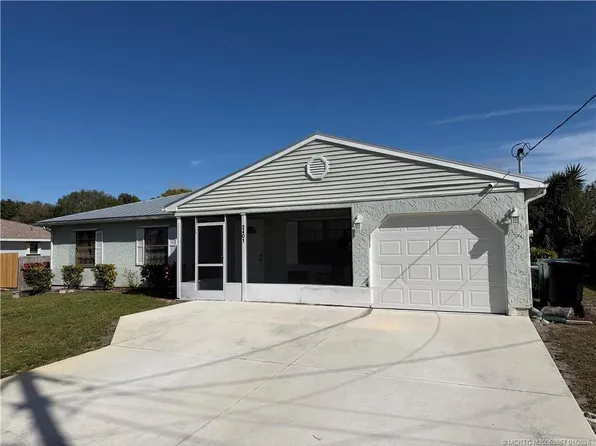 2401 SE Avalon Rd, Port Saint Lucie, FL 34952