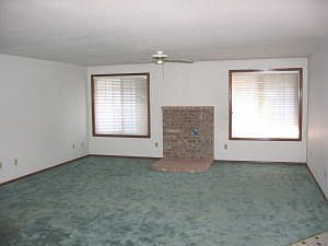 3rd image of 6909 NE 107th Ave