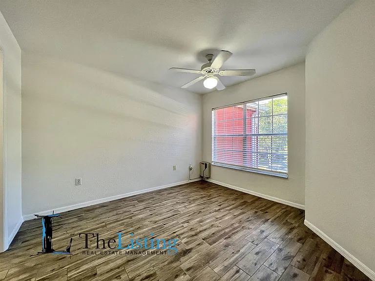 9126 Lake Chase Island Way — Photo 10