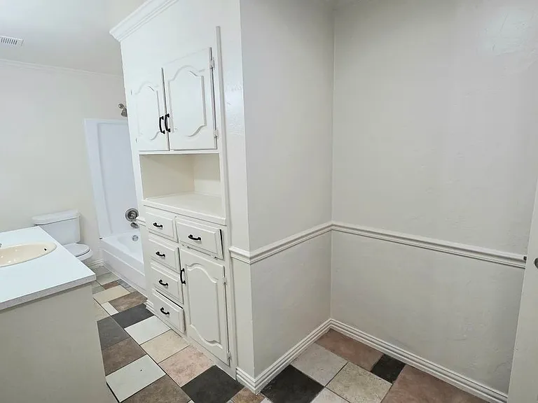 215 Johnson Dr — Photo 18