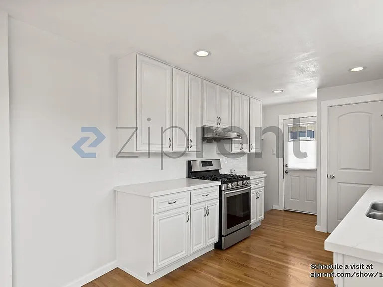 1401 Excelsior Ave — Photo 11