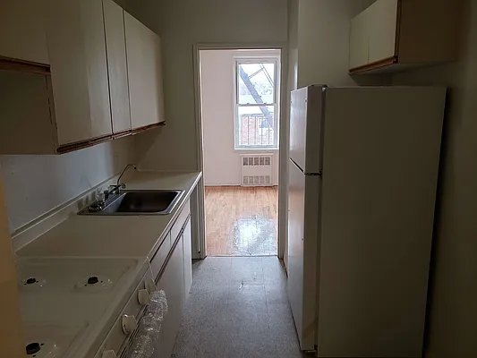 Rented by Mahzari Realty Inc | media 15