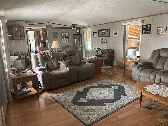 4th image of 2221 S Prairie Ave