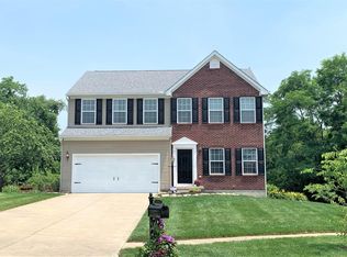 4264 Fox Ridge Dr, Batavia, OH 45103