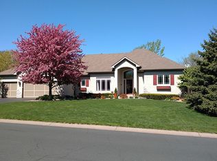 10102 Waterfront Dr, Woodbury, MN 55129