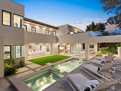 6349 Castejon Dr, La Jolla, CA, 92037