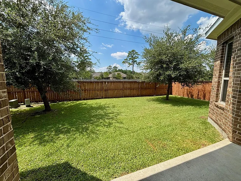 50 Wyatt Oaks Dr — Photo 30