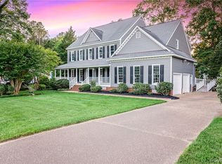 12604 Hogans Dr, Chester, VA 23836