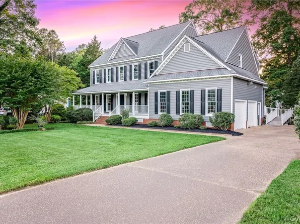 12604 Hogans Dr, Chester, VA 23836