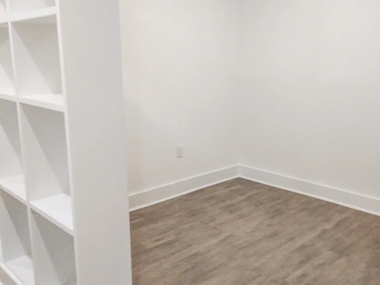 425 N Prince St #4 — Photo 6