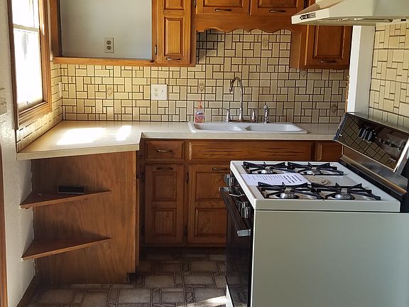 side view of Kitchen