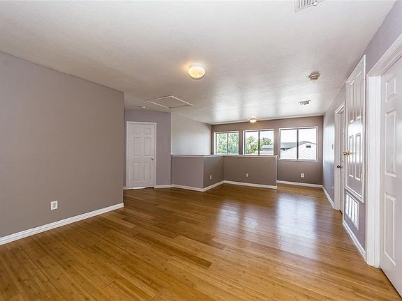 2nd image of 2613 Terrace Dr