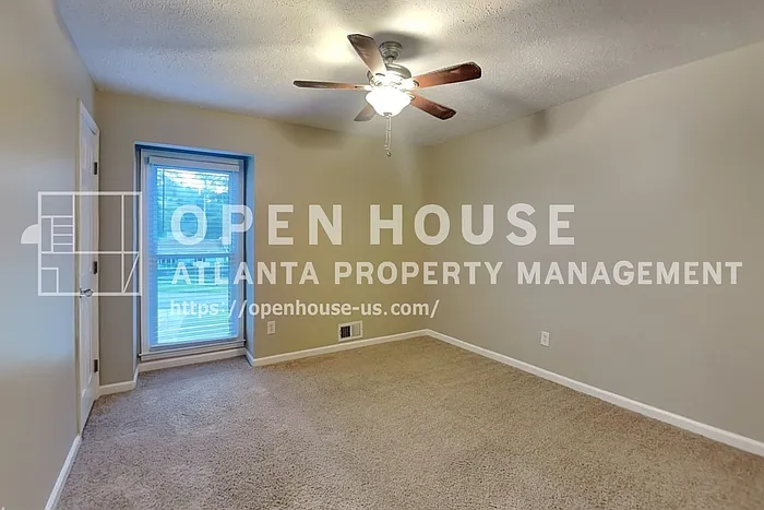 6659 Kellogg Dr — Photo 12