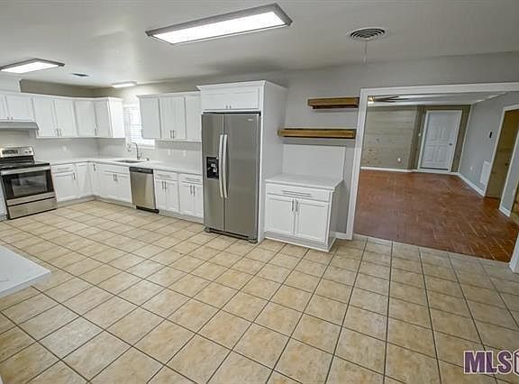 5th image of 3 Lynn Ln