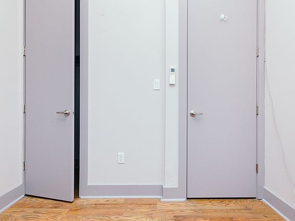4th image of 292 Bedford Ave #15A