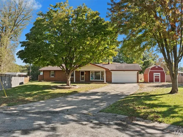 7 Ivy Ct, Belleville, IL 62220