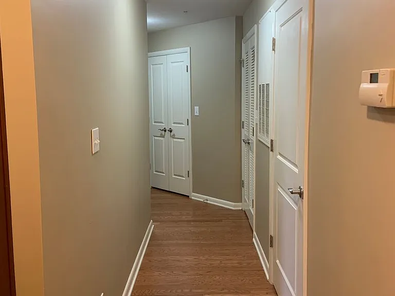 605 W Market St #416 — Photo 6
