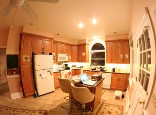 2042 Pennington Rd, Ewing, NJ 08618