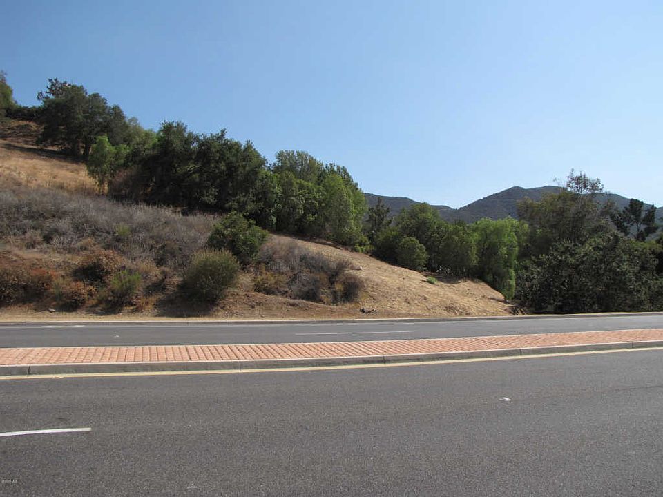 2nd image of Lynn Rd