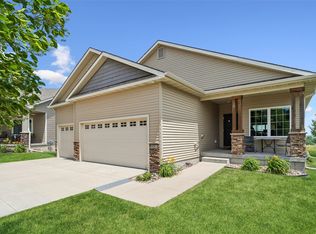 931 15th Ave SE, Altoona, IA 50009