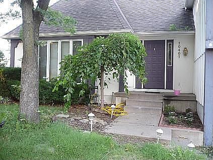 2nd image of 10407 Wedd St
