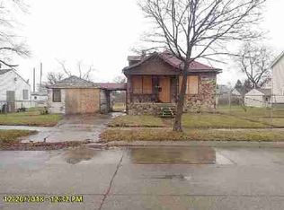 955 E Robinwood St, Detroit, MI 48203