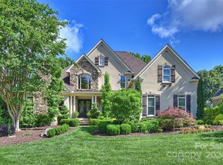 9308 Whispering Wind Dr, Charlotte, NC 28277