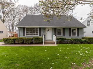 2950 9th St, Cuyahoga Falls, OH
