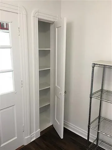 129 N Alexander St — Photo 20