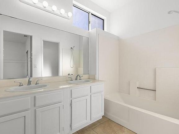 5th image of 414 W San Marcos Blvd W #100