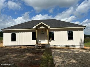 20 C W Moore Rd, Carriere, MS 39426