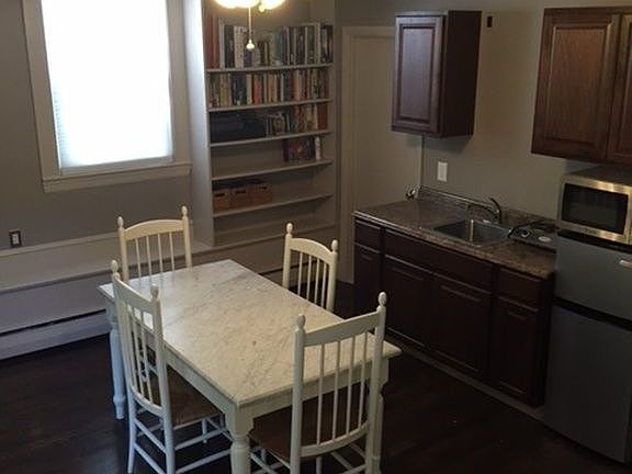 4th image of 194 Palfrey St #0